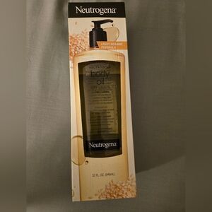NEW Neutrogena Body Oil